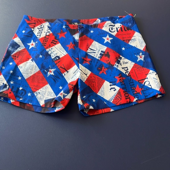 San Julian New Paper Print Y2K‎ Shorts Size L - Picture 1 of 10